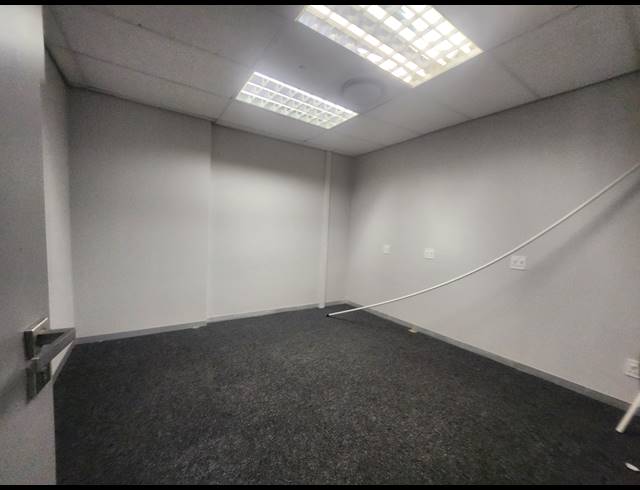 408M² OFFICE TO LET IN WOODMEAD